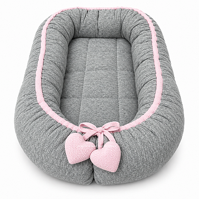 Ninho Básico - Malha Jacquard Cinza / Cordão Tricot Rosa Baby Com Pingente Coração