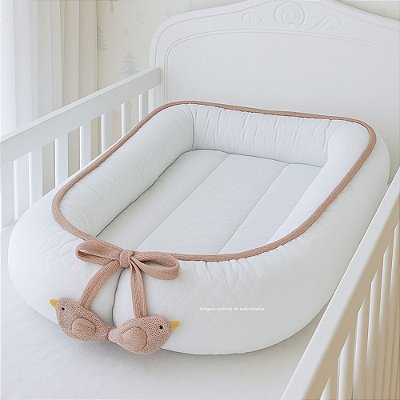 Ninho Básico - Malha Jacquard - Branco / Rose Tan - Cordão Tricot - Pingente Passarinho