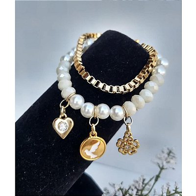Mix de Pulseiras com Pérolas, Corrente e Pingente Espírito Santo – Bijuterias Finas | Lavanda Gaya