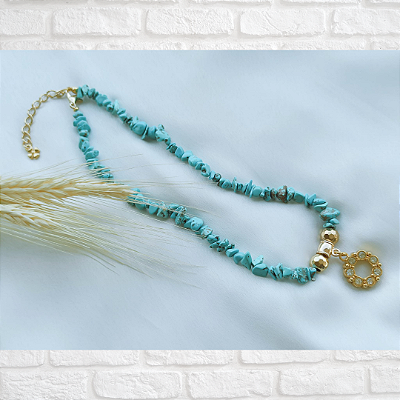 Colar de Pedras Turquesa Pingente com Strass