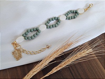Pulseira de Madrepérolas e Pingente Folha