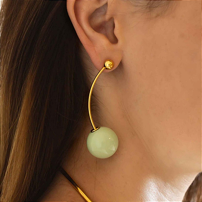 Brinco de pino com aste e bola verde água Folheado em ouro