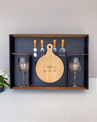 Kit Queijos e Vinhos Personalizado Padrinhos Batismos Dindos