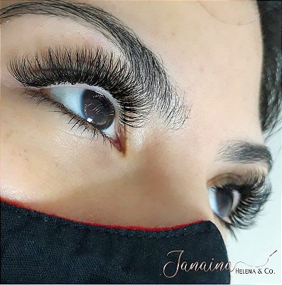 Extensão Cílios Volume Light