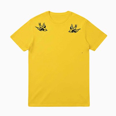 Camiseta Amarela Andorinhas