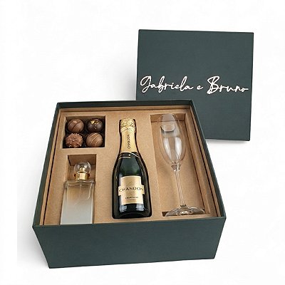 Caixa de Padrinhos 28x28x8 Personalizada Logomarca 4 Berços OPT2