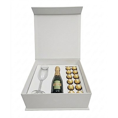 Caixa de Padrinhos 28x28x8 Personalizada Logomarca 3 Berços OPT2