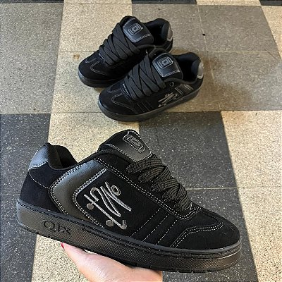 Tênis Qix Chorão Lado-B Camurça Preto