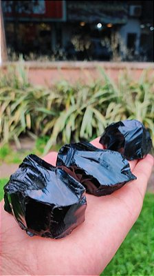 Pedra Obsidiana Negra Bruta l Proteção Espiritual 4 á 5 cm