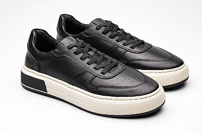 Sneaker Couro Preto