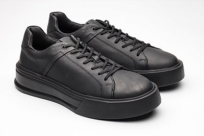 Sneaker Couro Preto