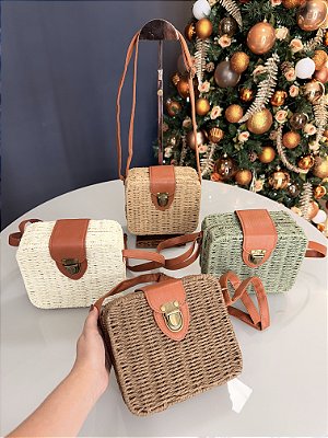 Bolsa quadrada de palha