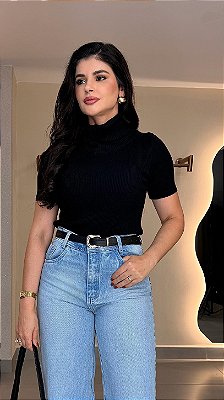 Blusa em linha gola alta - 163