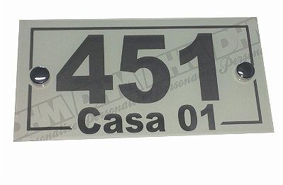 Número residencial em espelho