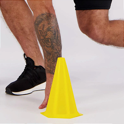 Cone 17cm AX Plástico Amarelo 587 - EXCLUSIVIDADE