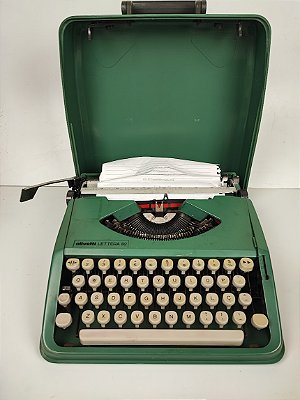 Maquina De Escrever Olivetti Lettera 82 Verde Funcionando
