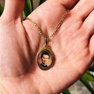 Corrente com Medalha Oval Personalizável**PEÇA SOB ENCOMENDA