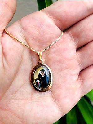 Colar com Medalha Oval de Santa Faustina