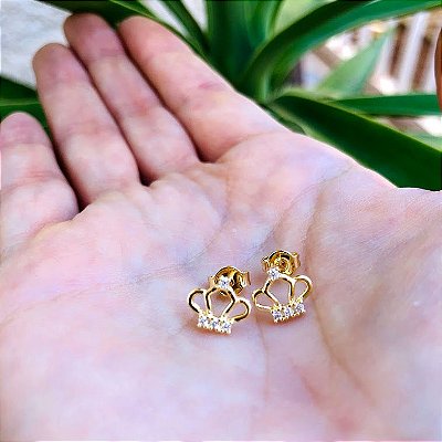 Brinco de Coroa com detalhes em zircônia