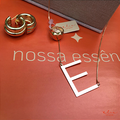 Colar Letra Transversal