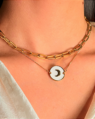 Colar Lua com Resina Banhado no Ouro 18k