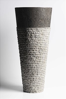 Cuba Pedestal Black Lines - 40x40x90cm