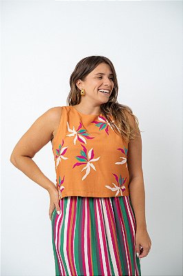 Blusa Botão Estampa Flor de Outono