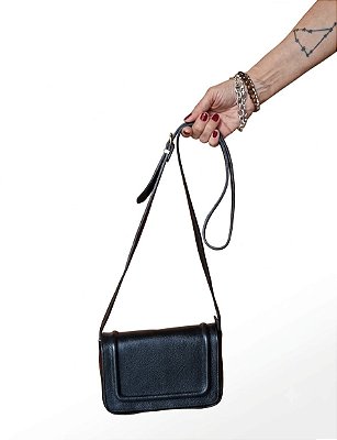 BOLSA PRETA EM COURO