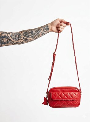 BOLSA VERMELHA COURO DETALHE MATELASSÊ