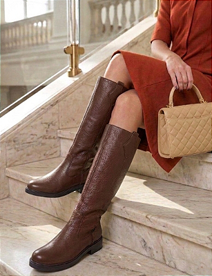 BOTA CANO LONGO SLYM CAFÉ EM COURO