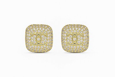 Brinco Chanel cravejado