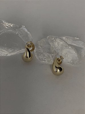 Brinco Vírgula Pequeno - Banhado a Ouro