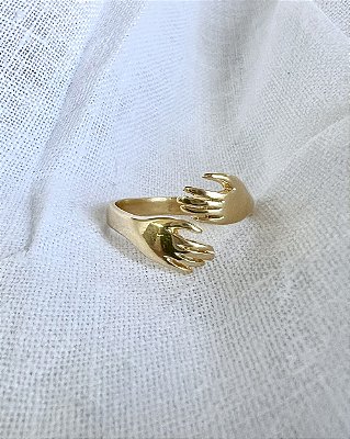 Anel Gentle Hug Regulável - Banhado a Ouro
