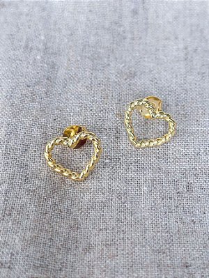 Brinco Coração Trançado -  Banhado a Ouro