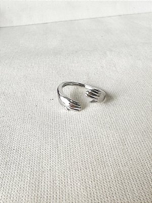 Anel Gentle Hug Regulável - Banhado a Ródio