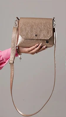 Bolsa Claudia Cor Champagne - Tamanho P