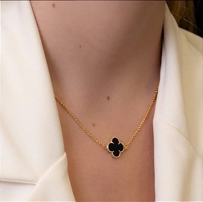 Colar Um Trevo Pedra Preta