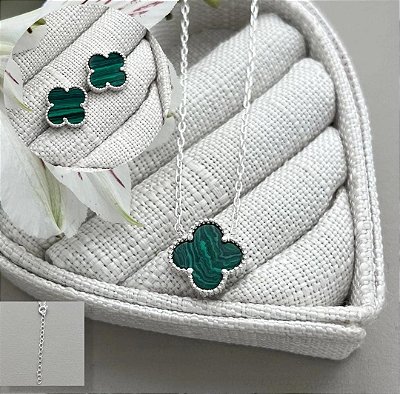 Conjunto Trevo Pedra Verde Natural