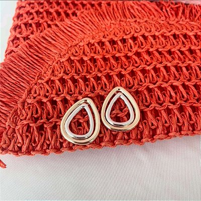 Brinco Gota Dois Banhos