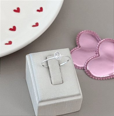 Anel Riscado Pedra Oval