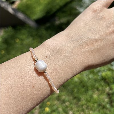 Pulseira silicone cristais beges e pérola arroz