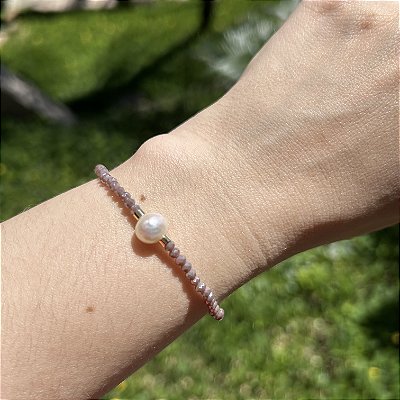 Pulseira silicone cristais fumê e pérola batata