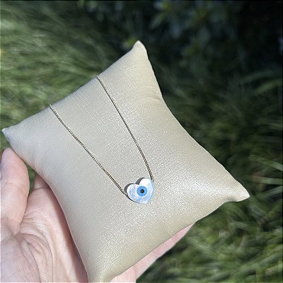 Colar coração de olhinho grego em madrepérola