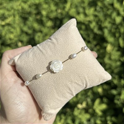Pulseira rosa de madrepérola média e pérolas arroz