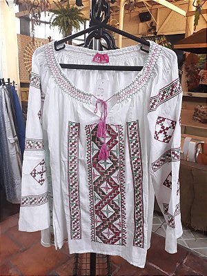 Bata Bordada Feminina