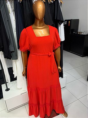 Vestido Longo Detalhe de Renda Plus Size