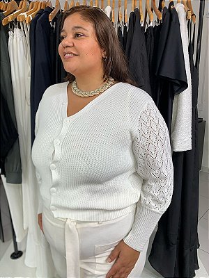 Casaco Liso com Vista e Botão Frontal Plus Size