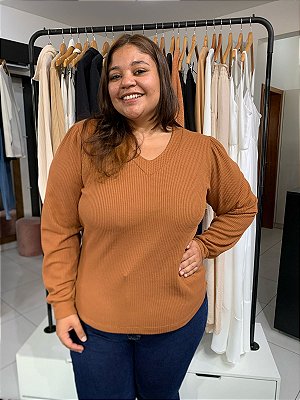 Blusa Vegas em V  Plus Size