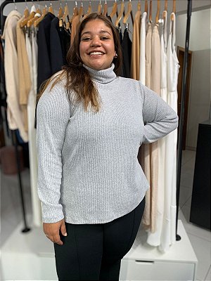 Blusa Gola Alta Plus Size