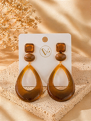 Brinco Metal Com Resina